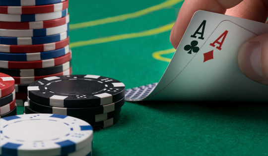 Játékos pozíciók a Texas Hold'em Pokerben.