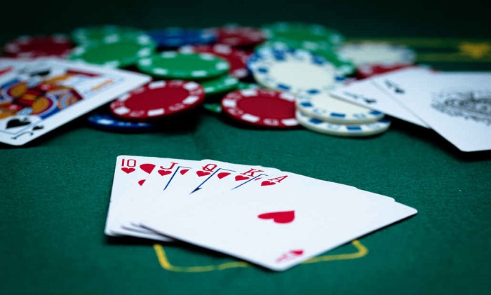 Compter les cartes au poker